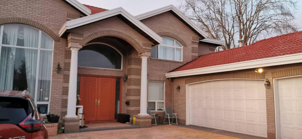 Private Suite With Separated Entrance Richmond Exterior foto